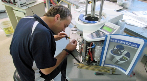 SERVICIO TÉCNICO 24 HORAS